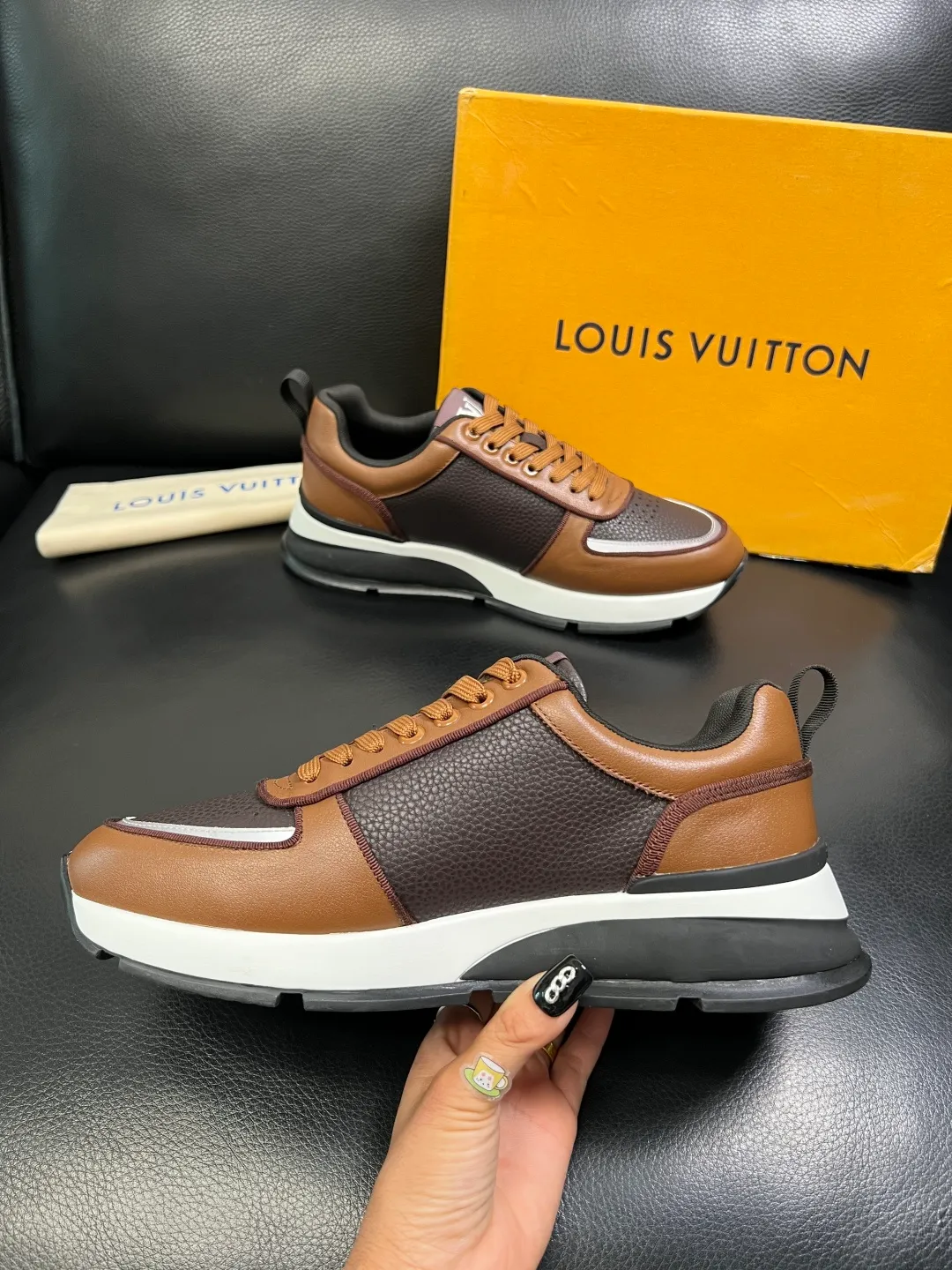 Men's shoes 💰 780 Lv High quality top crafts Louis Vuitton, sports sneakers counter synchronization, uppers imported from Italy, high-quality splicing with colorful and complex crafts, imported lambswool lining soft and comfortable, soles: original soles specially provided by the original factory, T men's shoes 💰U exclusive movable molded soles super comfortable, original and single goods, high quality, welcome to compare, code number 39-44 (customized 38 45)